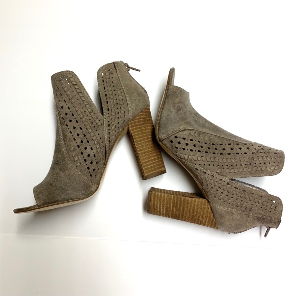 Carlos by Carlos Santana Shootie